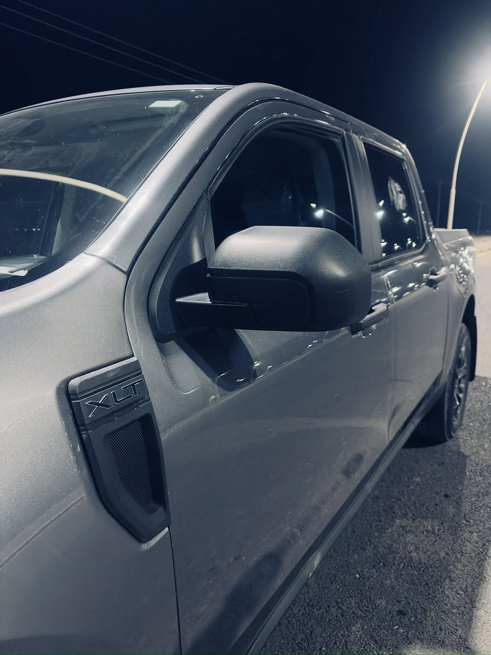 سلام عليكم  البيع فورد مافرك موديل 2024 هايبرد حادث باب وجاملغ جهت السيق الباب تبديل شركه نفس الون فقط صبغ جاملغ السيره ماشيه 9000 ميل السعر 185 وبيه مجال بصيط مكان السيره سامراء الستفسار ع***********
