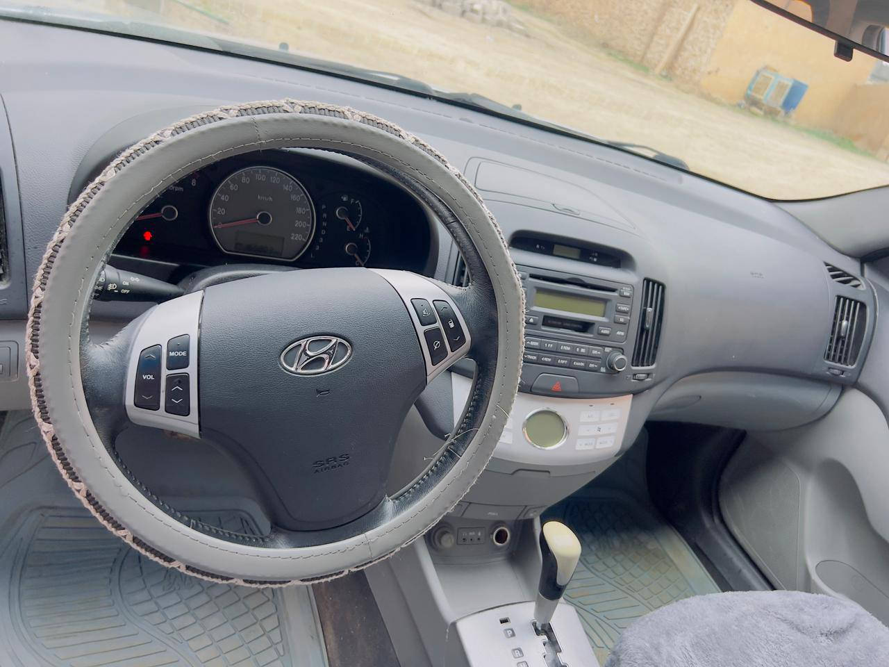 افانتي ادوات ادوات موديل 2008 السيارة شغل موصل واحد على واحد ماشية 150 بعدها وضع  طخم تاير جديد صدر طبة شرط داخل خارج وضع شركة خابر ودلل ***********
***********
