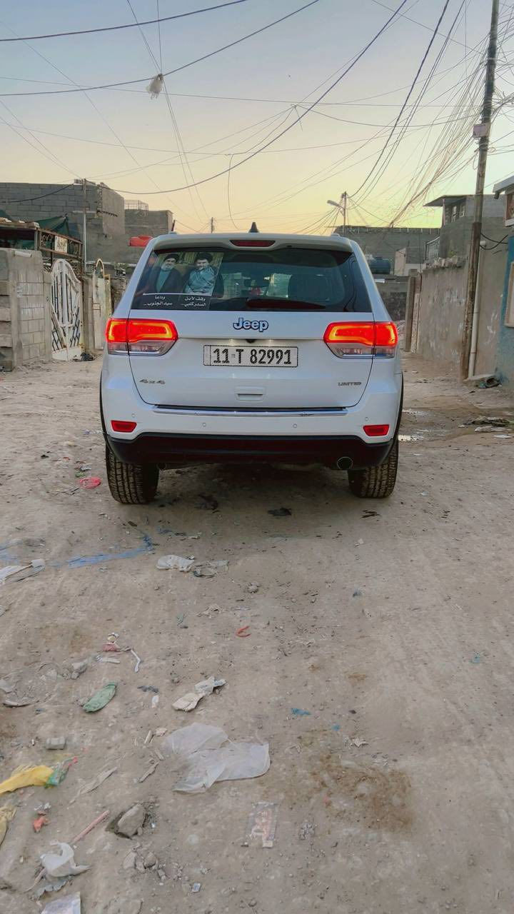 السلام عليكم جيب لاريدو لمتدد فوب مواصفات  موديل 18
بنورامة 
رادارت بلمري 
تحكمات ستيرن 
رادارت حلفية 
اوتو ستوب عند رجوع 
ماشية 50الف 
بية هواي مواصفات سيارة حادثة جاملغ ايمن وبنيد وشوية بخشم الجاملغ الايسر للعلم جاملغ نفسة مرجعينة بي صبغ والبنيد نفسة مرجعينة هم مصبوغ 
سيارة سابقة محدثة اس ارتي  وفتحنة تحديث منة يسارة ستخدام شخصي 
اني مستوردة  سيارة تاخذة وتفحص اذا مو نفس الي بسونر مرجوعة   سعر 245وبية مجال 
واسف ع الاطالة 
***********
