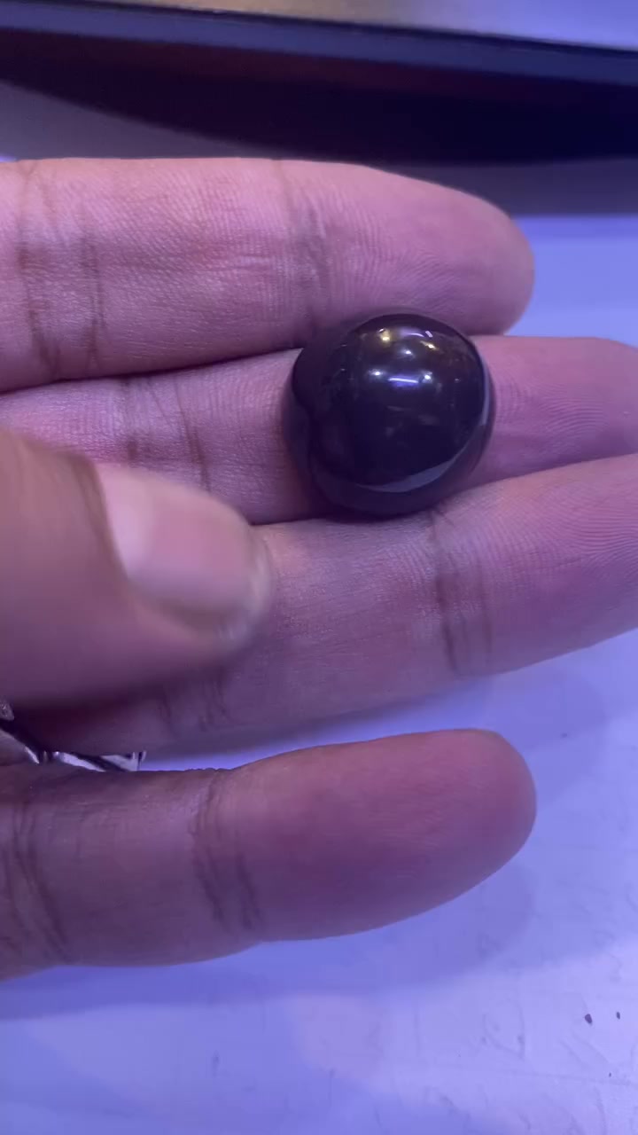 السلام عليكم
للبيع عقيق يماني أنسي 

من احجار السيد علي الحسيني للعقيق اليماني 

حجر طبيعي  حر بدون تجمير ولا معالج
تابع الفيديو 

شكل الحجر قبه طول الحجر تقريبا 2 سانتيم

يوجد توصيل لكافة محافظات العراق

لمعرفة السعر راسلنا واتساب عبر الرابط

wa.me/9647812746006

ورقم الموبايل

***********

او خاص وادلل
