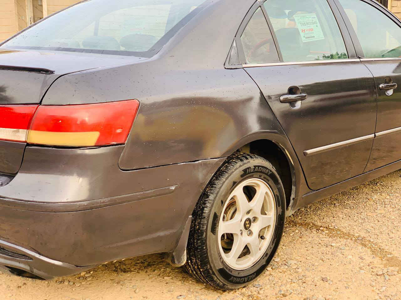 السلام عليكم سوناتا موديل ٢٠١٠. فول مواصفات فتحه تحكم جهتين لمس تدفئه بالكشنات فول السياره  محرك سته سلندر قبل شهر شديته جديد كير ومحرك شرط اربع تواير جدد صدر جديد تبريد  كهربائيات كله شغاله السياره جاهزه يعوزه ترتيبات بالكشر فقط سنويته لل ٢٧ باسمي شخصيا تريد تحويل تريد وكاله السعر 84 بيه مجال وترهم مراوس باحدث وانطي فرق نقد وترهم مراوس بأقل وأخذ فرق نقد هم 
مكاني الشرقاط 
للاتصال
***********
