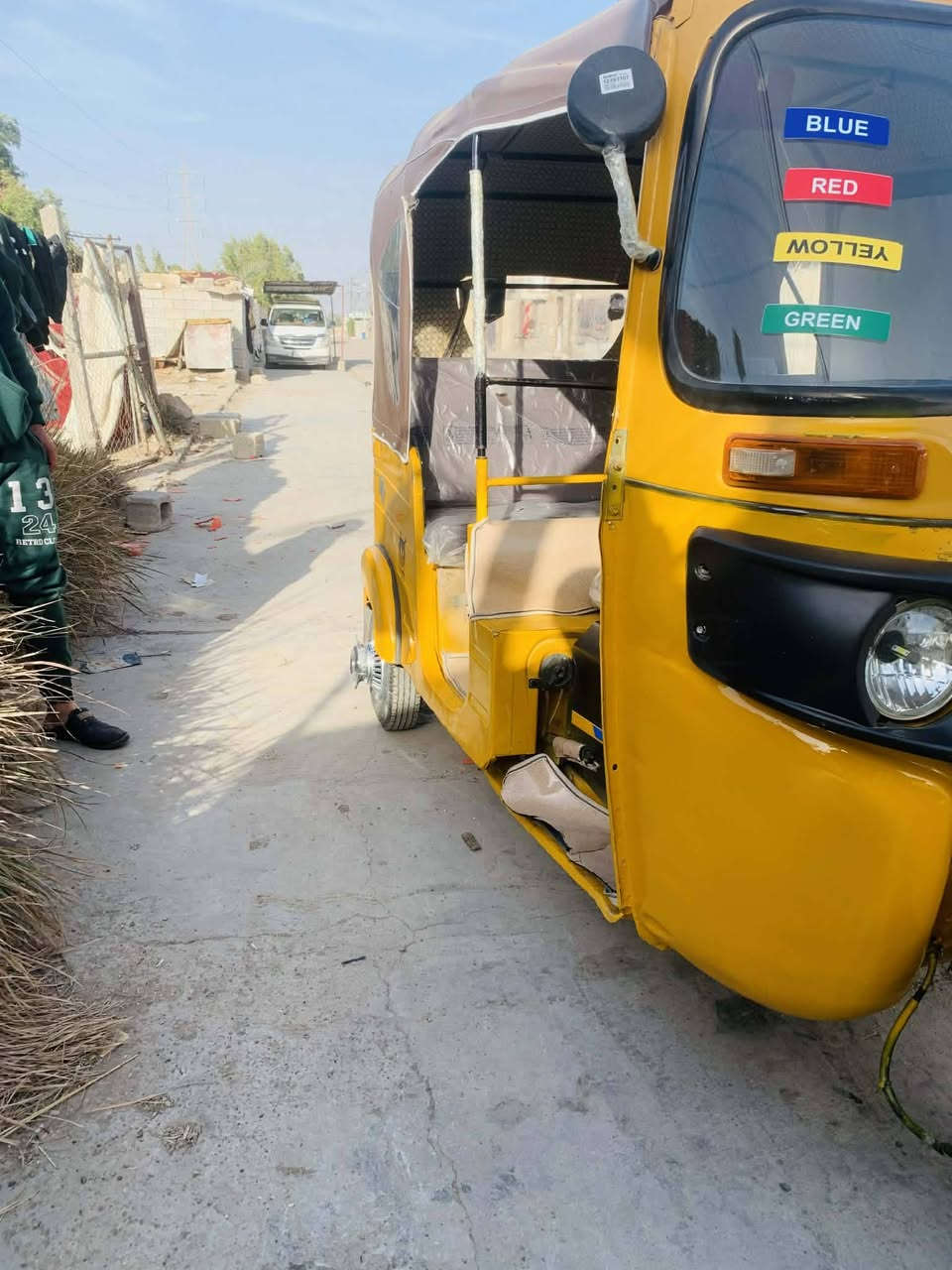 السلام عليكم تكتك 19مضلع مرقم سنويه ولوحات نكليزي التكتك خير من الله التكتك بلاديه عده الغد الأيمن بي معجون المكينه  خير من الله لا تنقيص والا تبخير الكهربائيات كله شغاله التكتك ماناقصها ايي شي 
ديالى خان بني سعد 
***********
السعر 5و800وبيها مجال قيل 
خوان شرط التحويل
