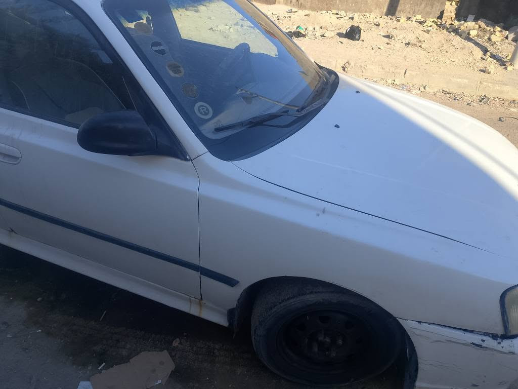 هونداي فيرنا اكسنت موديل 2000 رقم نجف بسمي السعر 30 وبيه مجال قليل *********** البصرة, العراق
