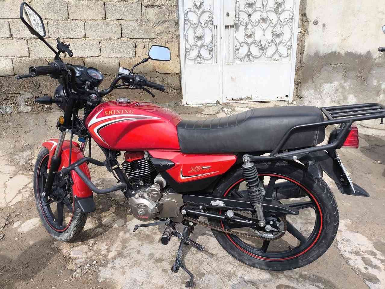 السلام عليكم ورحمة الله
شننك موديل 24
11الف ماشي بس
مرقم كامل السعر 1.750
للاتصال
***********
