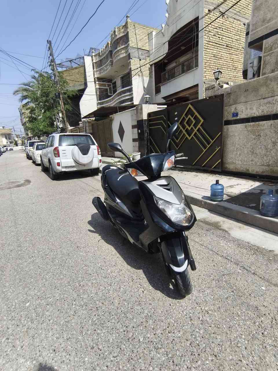 دراجة سنكس فحل للبيع دراجة مفولة من كل النواحي سبب البيع رايد جي تي ار الدراجة شلعة ومعدل سعر مليون و 100 مكان بغداد حرية متواجد خاص


**إذا كنت صاحب هذا الإعلان وتريد حذفه لأي سبب، رجاءا أرسل رسالة إلى الدعم الفني**