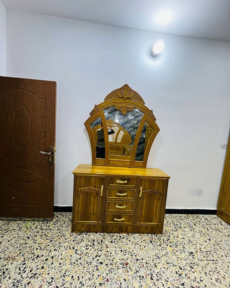 تخفيضات تخفيضات 
عرض عرض لمده محدوده مع معرض ابو حيدر الشويلي 🖤💕
مع ارتفاع الدولار نبقه احنه اسعارنه ثابته 

 الكل يكتب جرايد للبيع بدون مصداقيه.. 🖤
احنه شعارنه المصداقيه بدون جرايد 🖤💕.
اذا تحب تجهز غرفتكك باارقى الغرف الحديثه والراقيه مالك احد غيرنهه مراح تخسر احجز اذا تختلف موصفات وشكل رجعها ويه السايق واحنه الاسفين 🖤💕
غرفهه صاج ٥ملم كليه صاج ودنك زان مصري  هايه الغرفه سعر مليون و٧٥٠ 
 كنتور عدد (عددالابواب )كنتور 
 +ميز تواليت +زاويهه +كومديات الجربايه 🖤💕
بالاضافه لكل هذا غرفه صاج الوجه وداخل عادي  ضهر برغي جرجوبه والقاعده بلوك...لا تتردد بالحجز 
💕🖤
السعر خيالي بس يمنهه تلكون هاي الاسعار 
غرفه ٤ باب ٦٥٠ الف 
غرفه ٥ باب ٧٥٠ الف 
غرفه ٦ باب كنتور عدل ٨٥٠ 
غرفه ٦ باب كنتور نفخ ٩٠٠ الف 
الاتصال على رقم ‭٠٧٧٢ ٤٣٦ ٠٥٦٠‬
