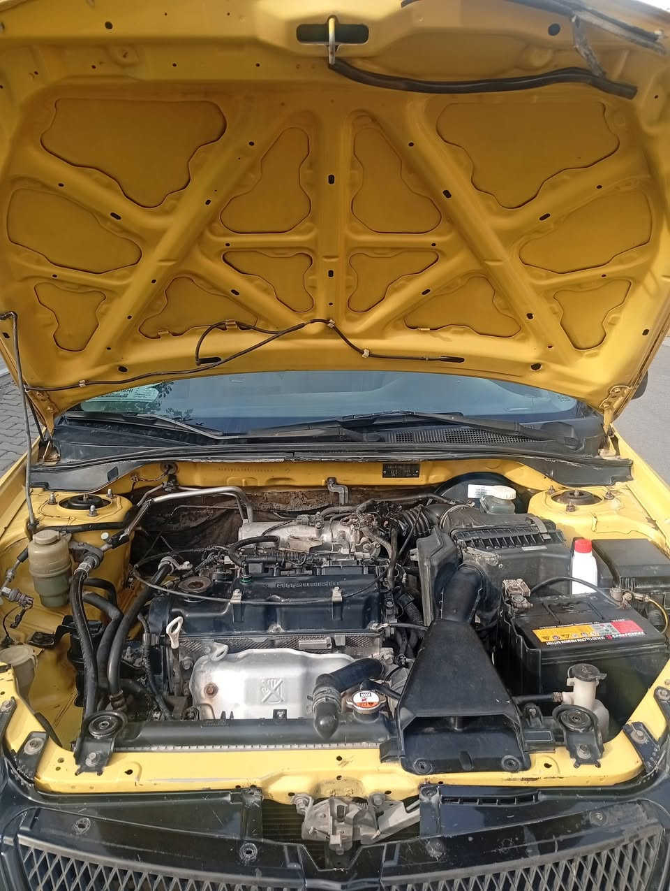 لانسر 2010 بغداد انكليزي بيه طخه بالجاملغ الامام السائق والهلالات صبغ والباقي بلادي مصفره هيئه وغرامات الصدر الامامي جديد سعر 60 مكان بغداد الحسينيه  للاستفسار ***********
