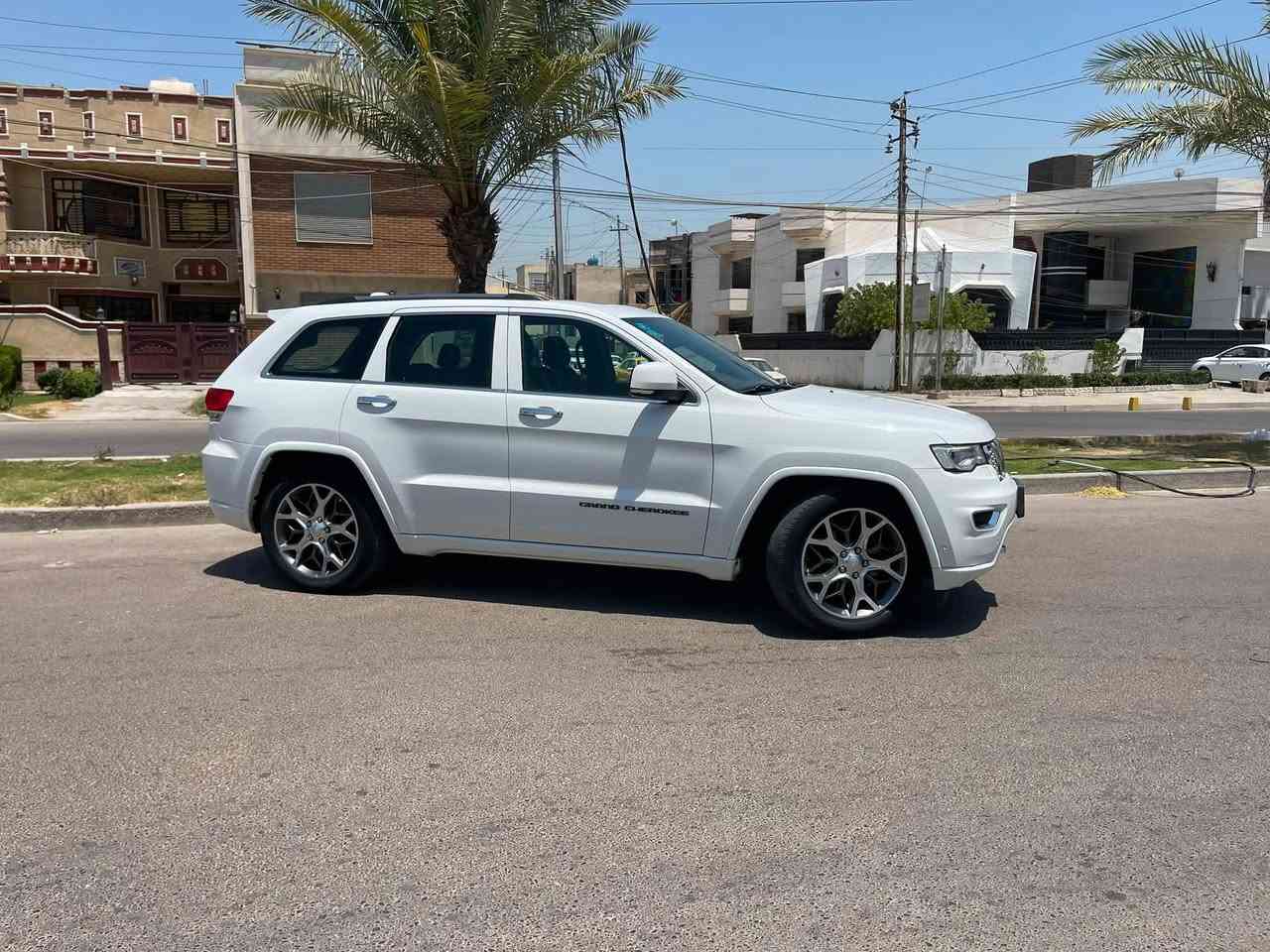 السلام عليكم جيب 2020اوفر لند خليجي مكفوله كفاله عامه عده بارد على كد اربع اصابع باب الخلفيه مال جنطه ماشيه 93الف كيلو كير محرك صدر تخم تاير كله جديد معروفه موصفات الوفر لند فووول الفوول السياره جديده بمعنه الكلمه داخل قرميدي 3شاشات بلاص سمعات مال شاشات بلاد جاهزه من كلشي العنوان بغداد البياع السعر 31الف ***********/***********
