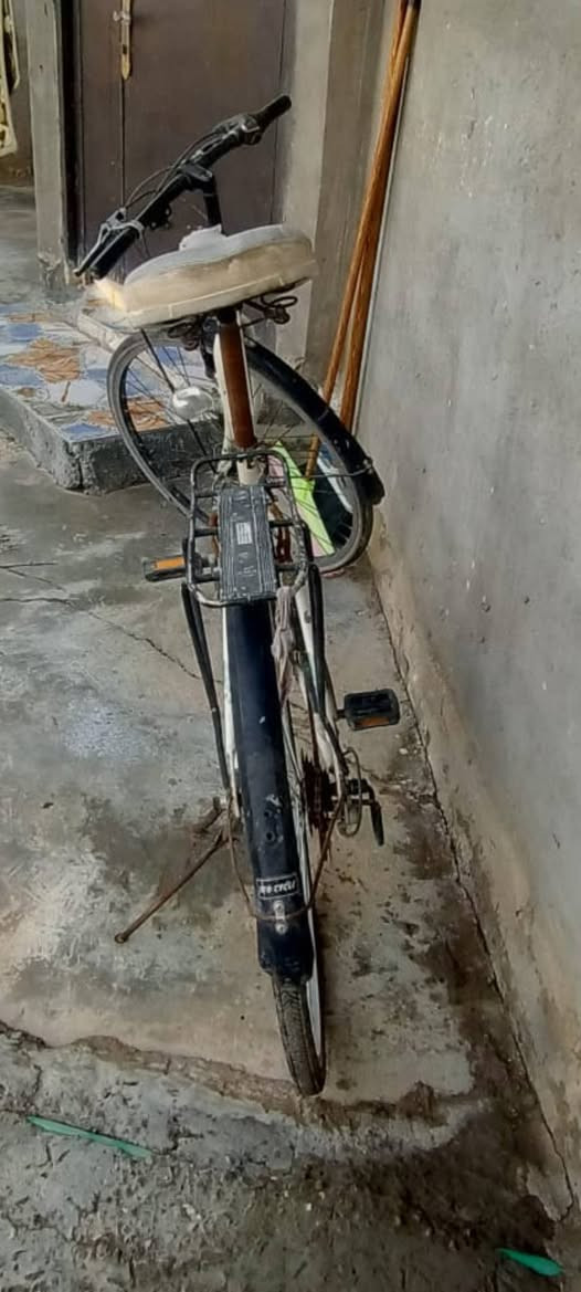 سلام عليكم شباب البيع بايسكل رياضي سعر 100بي مجال عنوان ديالى المقدادية شهربان حي  العسكري حساسات بي ***********
