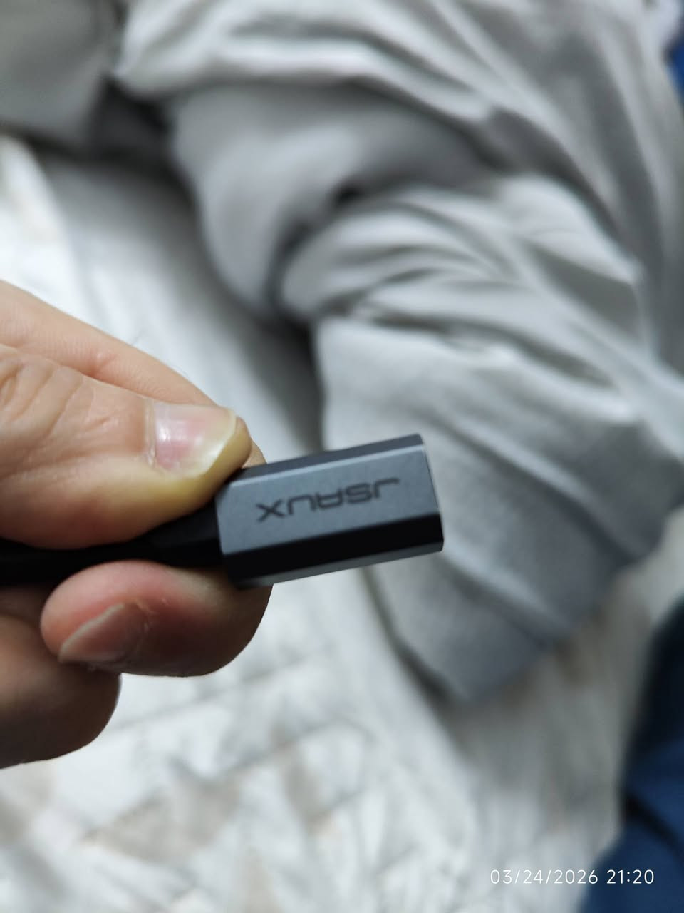 السلام عليكم ورحمة الله وبركاته
عندي هذا الادابتر شركة جوساك شغال على اجهزة 
ROG ALLY 
بكل انواعه لكن ليست نسسخة الاكسبوكس وممجربه على اللينوفو 
بدون باكاكيت مكاني كركوك وماعندي توصيل السعر 15 الف
التواصل على الرقم *********** وتساب 
بدون عملة رجاءا لان ممشتغل فقط مجربه والكارتون ماعرف وين ظامه
