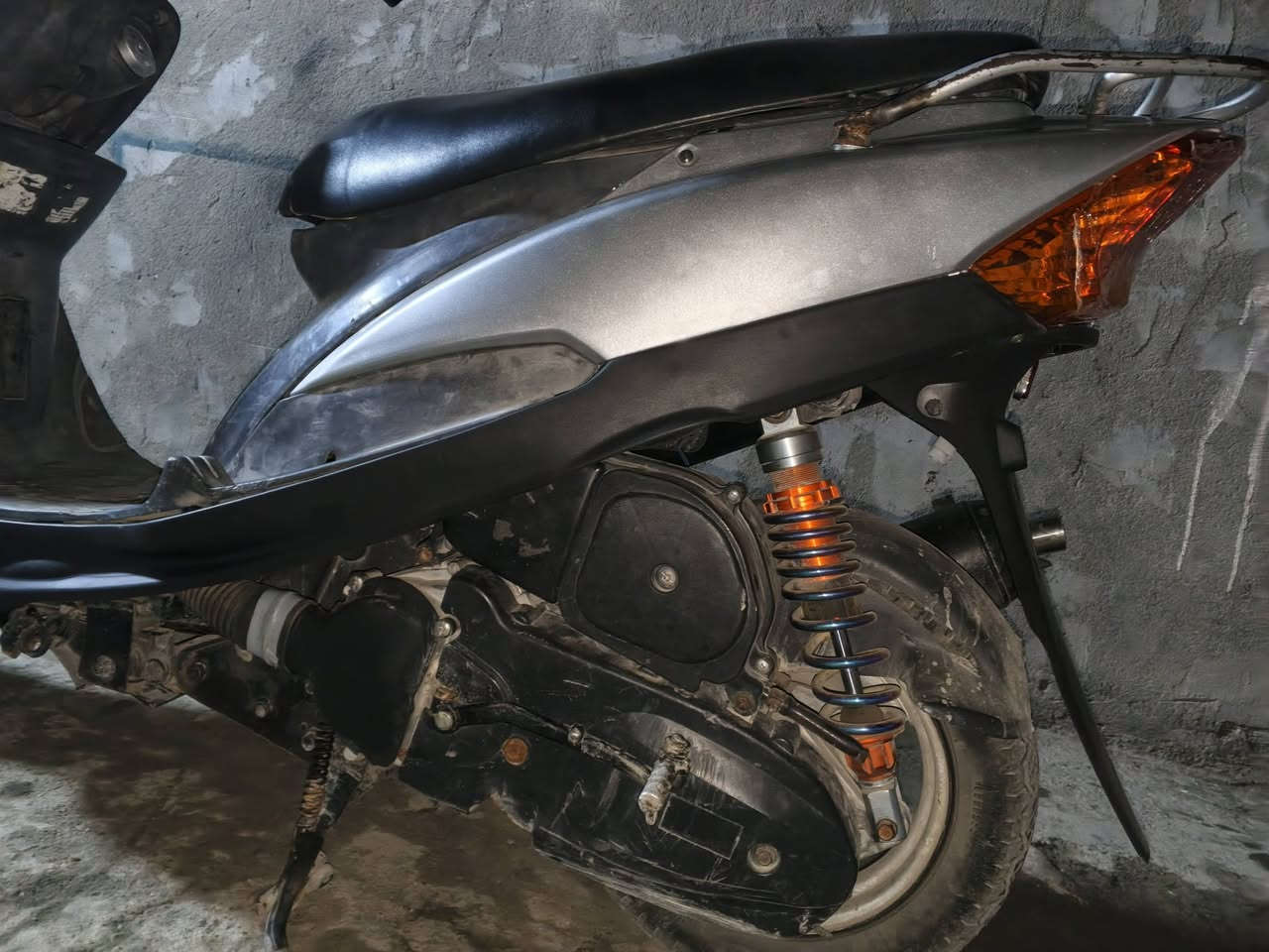 السلام وعليكم ماكس قجمة للبيع يرادلهة كلجات وكلوبات
كفرات تجارية محركهة نضيف مكاني البصرة المعقل 
السعر:550 
للتواصل ***********
