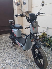 دراجه شحن حجم 20 بطاريات اكبار ٥ مديل ٢٠٢٥ دراجه جديده استخدام قليل كا...