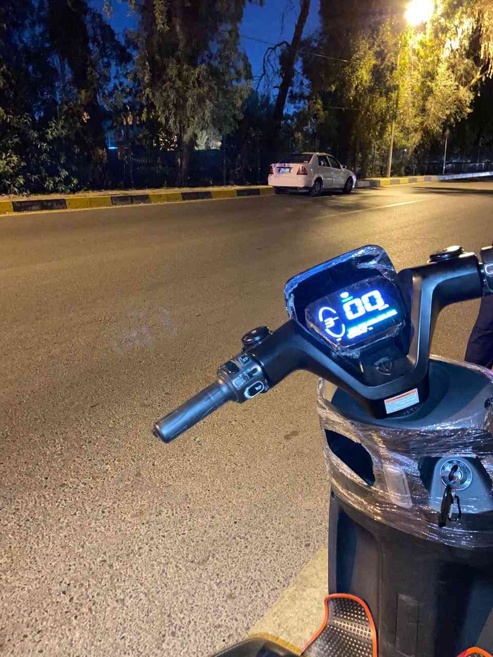 غني عن التعريف ( ريان ابو عيون )
نضييف حييل ، ماناقصو شي وماتصرف ربع ع ماطور وين مايعجبك روح چيك بطاريات وملف وعقل كلهن شرط 

- اللون ( اسود طافي ) 
ملف 1200W نحاس حقيقي 
سرعة للـ60 حقيقي 
كلشي بي مكفول وشرط 
السعر - 900 ألف وبي مجال بسيط 
ملاحظة : مستخدم شهرين .


**إذا كنت صاحب هذا الإعلان وتريد حذفه لأي سبب، رجاءا أرسل رسالة إلى الدعم الفني**