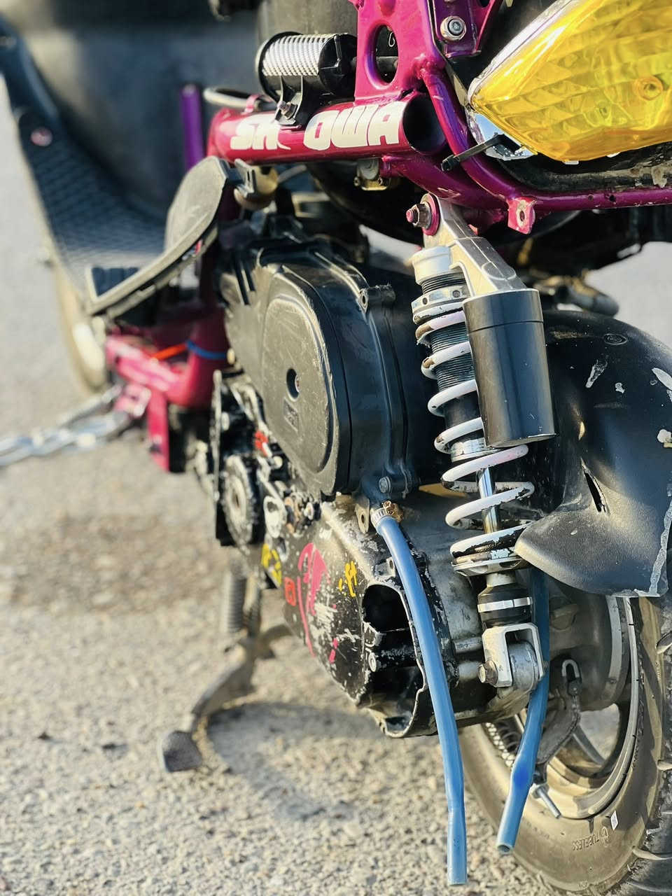 سلام عليكم ماكس عدله لعابه 😋للبيع مكينه بلاديه اول فتحها الها بس ولفات ضيفيره بلاديه كلشي بيها بلادي وشغال كهربائيات شغاله بك لايت كتف رباعي التزويد البيها وياله نجمه دبل خلفي بيم امامي فلنجه قبق فلاوين قطره دهن ستان صفح تجوه سبايدر بجم بلادي جارد قبق هندر رياضي تجوه كلشي جديد بيها شلعه معدل حلوه كلش وقويه + السعر 600 مجال قليل حك جيه مكاني بغداد ابو غريب ‭٠٧٥٠ ٥٨٤ ٠٦٤٠‬ بي وتساب
