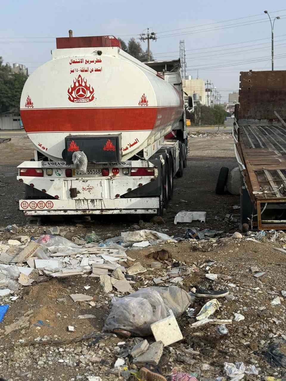 سلام عليكم اخوان فالفو للبيع موديل2001 حجم المحرك 420سياره كامله من جوه الشغل جيبيس جديد طوناج جديد منضومه بويلر كامل بريمز كهربائي  بيه كاك ابو السته سياره ع ايدي ونضيفه حيل تخم تاير جواه سنويته لل 29 شرط محرك وكير ونجكتر اتصل ع رقم غير متواجد***********
