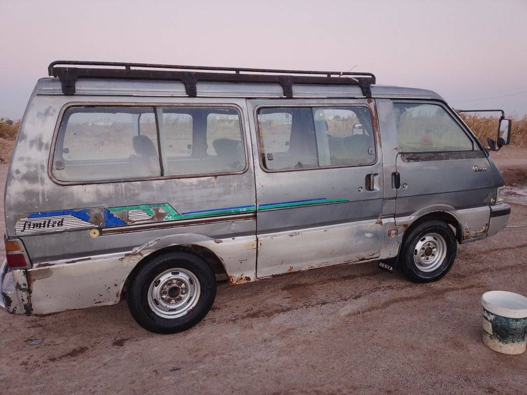 للبيع
كيه بسته موديل 94
شاصي مكفول +محرك كير اكسن 

للاستفسار الاتصال 
***********
