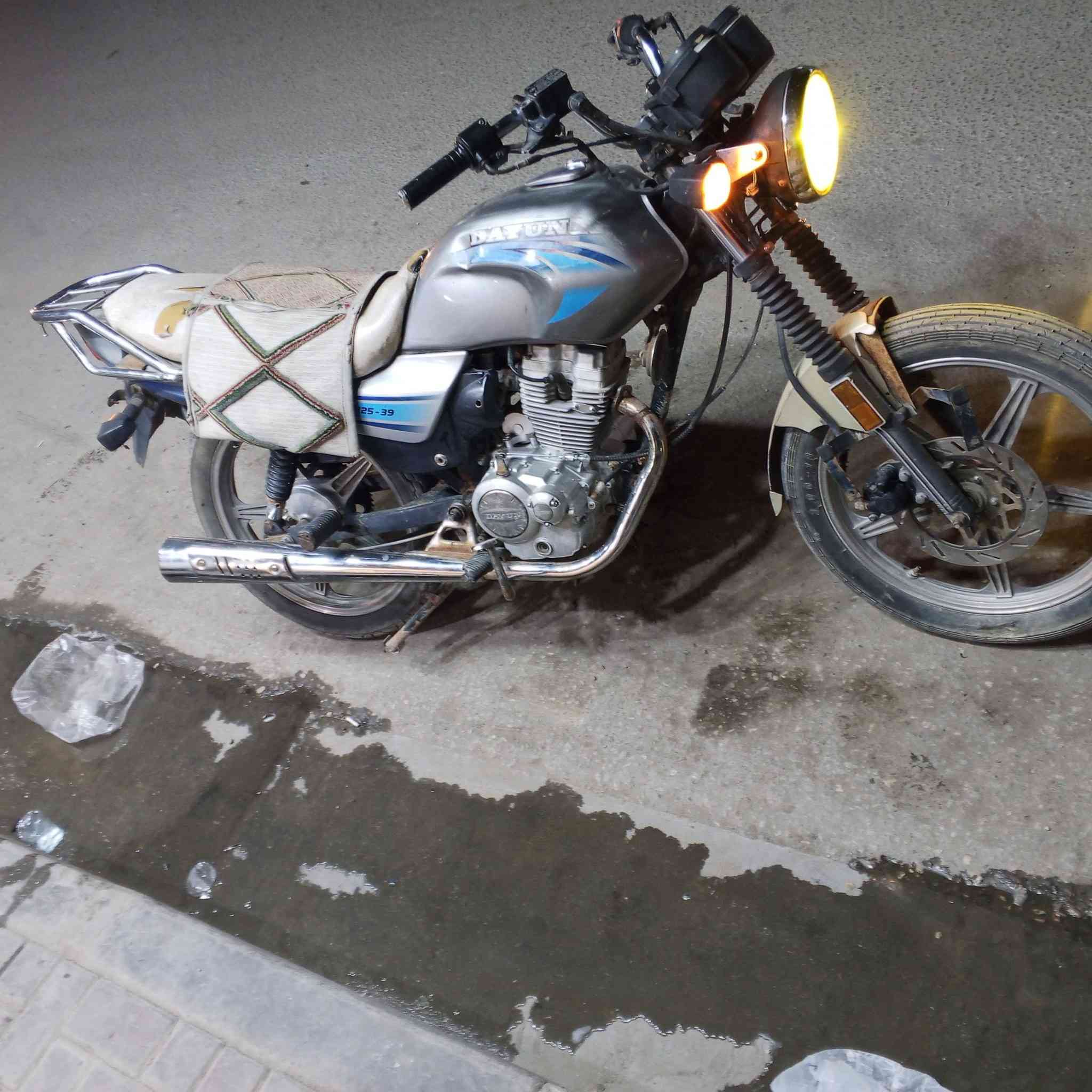 اسلام عليكم اقره المنشور زين وخابرني دايوان عضم موديل 15 اوراق اصولي اوراق اصولي اوراق شرط شخط مابيهن انضاف كلش كهربائيات شغاله سلف نگره لايت زنون دبل اشاره كله شغال عوزه ملاحضات بسيطه جداً الشاصي لا لحيم ولا عواج ولاخياسات مكفول كفاله عامه محرك مامفتوح وناعم شلعه.ومعدل خير من الله ب الواقع احلى السعر 600وبيها مجال للشراي مكاني كربلاء حي المهندسين مال العسكري قرب صيدليه الرونق مامتواجد خاص فقط اتصال رقمي/***********
