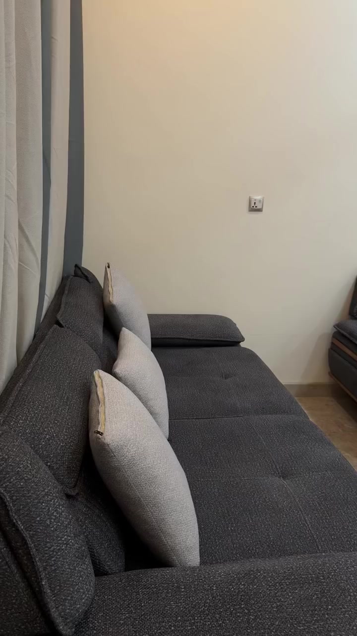 اثاث جديد الي يريده ينقل لازم اليوم او باجر موغير وقت .. ميز بلازما مع بلازما والميز الوسطي كلهن هم للبيع


**إذا كنت صاحب هذا الإعلان وتريد حذفه لأي سبب، رجاءا أرسل رسالة إلى الدعم الفني**