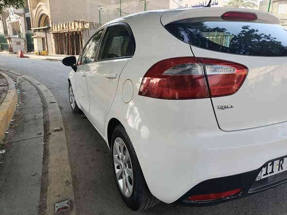 للبيع موديل 12 ماشيه 89 امريكي 👍
مكينه 1600 مكفوله كير مكفول
 تبريد ثلج🥶تدفئه 🤒🤕 سنتر لو 👉
تخم تاير جديد السياره خير من الله 
ما بيها اي نقص 👀ترايك وين ما تريد 
بيها قطعتين بدون دواخل 💯
المكان الاعظميه   السعر 87 بيها مجال حك 🥰الجيه فقط
*********** 👉 خابر ودلل خاص ما جاوب 😘
