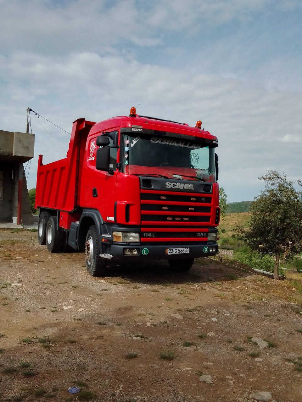 اسكانيا للبيع
موديل 2000صبغ عام جمالي
سياره فول مواصفات
***********
***********واتس أپ
