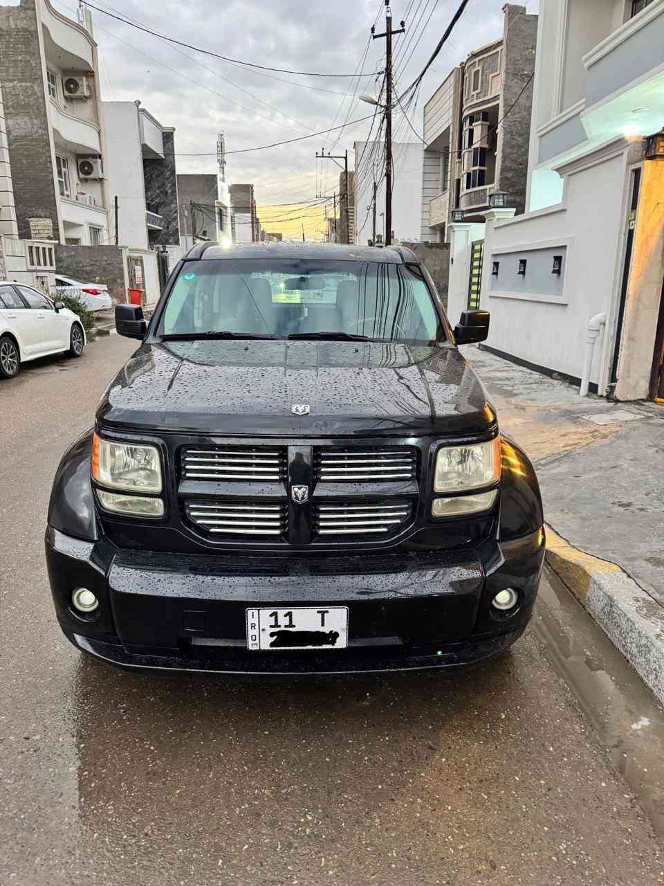 السلام عليكم دوج نترو 2011 سيارة مكفولة كفالة عامة من الصبغ والبارد سيارة جديدة كير ومحرك كفالة تبريد ثلج صدر جديد خلفي امامي تخم تاير جديد سيارة جاهزة من كلشي مابيها اي نقص سنوية ورقم جديد وهزة جديدة تحويل ثاني يوم السعر 105 وبيها مجال بسيط مكاني بغداد الدورة ابو الطيارة الاتصال ***********
