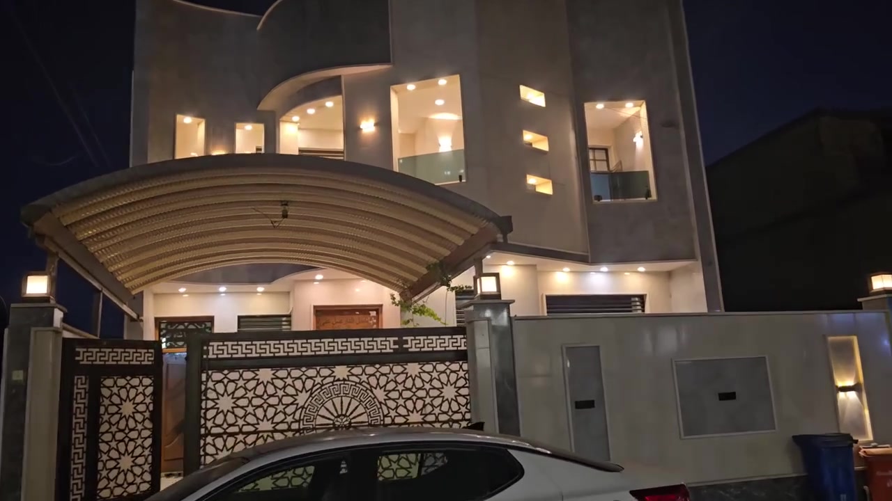 دار للبيع مساحه 220 متر دوره حي دجله شارع الصفوه
الاستفسار خاص او واتساب ***********

