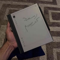متوفر reMarkable 2 مع قلم وحافظة وكيبل شحن  حجز وتساب 07775885591 او خ...