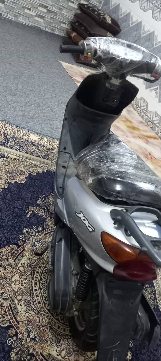 عصفوريه دراجه كامله سلف هندر كهربائيات سعر ٢٢٥ بغداد الشعله ***********
