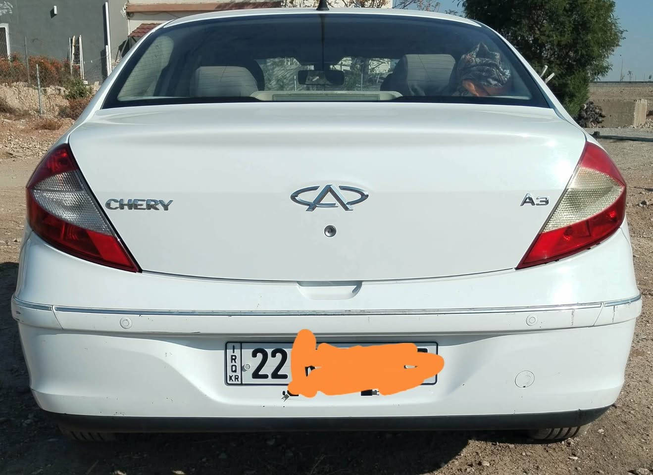 Chery A3 2014 سەیارەکە بێ لێ درانە بەس ئەوەندەی دیاری کرایا لە چاملخی دواوە هیجی دی نیە بە شەرتی گیر و مەکینە فەحس و سۆنەرە سەنەوی رەقەم و ژینگەو ریگاو بانی نوێیە مواسەفاتی سەیارەکە سلایدە تعدیل سورعیە ئایب ئێسەو گیر تۆماتیکە سەکان پاوەر جام کارەباییە
نرخی ٥٥ وەرەقە و مەجەل 
رەقەم تەلەفۆن *********** Singapore
