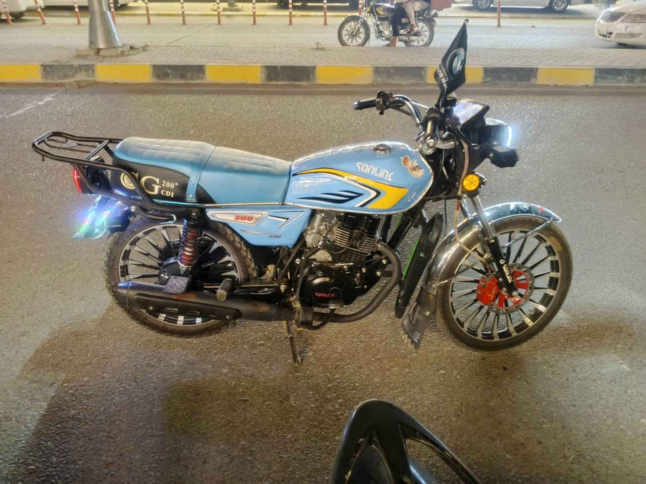 دراجه يراني البيع وشرط ال فحص منفيس ال بلادي 25مديل ضاخطه وزجيل كله شغال /مكاني سامراء/*********** السعر 925وبي مجال بصيط
