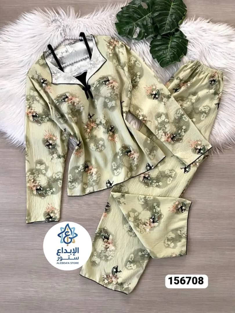 *جديد🔥🔥*

*ماركة (خارجي)*

⚡ *بجامة قطعتين نسائي مشجر جميل عالم الاناقة والجمال رهيب وانيق جدا*

⚡ *نوعية القماش قطن راقي جدا*

⚡ *مقاسات
M
L
XL🔥🔥*
┏━━ ✨ PRICE LIST ✨ ━━┓
🔹 العملة القديمة: [ 4,800 ] ﷼
🔹 العملة الجديدة: [ 14,400 ] ﷼
🔹 الريال السعودي: [ 35 ] ر.س
  ┗━━━  𝓐𝓵𝓮𝓫𝓭𝓪’𝓪 𝓢𝓽𝓸𝓻𝓮  ━━━┛
🏠 خدمة توصيل إلى البيت داخل صنعاء 🛵
🚚 يوجد شحن لجميع المحافظات اليمنية 📦
الإبداع ستور سعوان شارع الأربعين امام مطعم الشيباني جولدن 
للطلب 782785273


**إذا كنت صاحب هذا الإعلان وتريد حذفه لأي سبب، رجاءا أرسل رسالة إلى الدعم الفني**