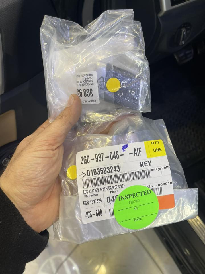 Shireen German Auto Service-  مركز شيرين لصيانة السيارات الالمانية
زبائننا الكرام

 السيارة الاولى 🚘: 

بحسب رغبة الزبون تم طلب مفتاح اضافي اصلي وكالة VW وليس كوبي وتم برمجة المفتاح اون لاين باستخدام برنامج الشركة ، علما بأن السيارة هي فولكس واگن اطلس موديل 2023  محرك 3.6 . 

🌹

السيارة الثانية 🚖 :  

تم جلب السيارة بالكرين ، تم فحص السيارة وتبين ان المشكلة في السلف  ، تم تبديل سلف مستعمل اوربي نظيف جدا ( احنا نختار القطعة الي نبدلها ) ، كذلك تم تصليح الظفيرة ، وارجاع السيارة الي وضع الشركة ، علما بأن السيارة هي اودي A5 موديل 2021  محرك 2.0 تيربو  . 

🌹
🌹

‏‎زبائننا الكرام 

‏‎عروض وكالتنا 

‏‎١- تبديل هيدروليك كير بدون اجور عمل 🚘

‏‎٢- فحص كومبيوتر مجانا في وقت تحتاجه سيارتك الى فحص في حالة تبديلك لدهن المحرك في وكالتنا . 

‏‎٣- فحص للصدر الامامي مجانا في وقت تحتاجه سيارتك الى فحص في حالة تبديلك للدهن المحرك في وكالتنا . 

‏‎كذلك سوف تدخل تلقائيًا في السحبة الشهرية للفلاتر المجانية والسحبة الدهن المجاني كل ثلاثة اشهر. 

‏‎٤-زبائننا الكرام 

‏‎العرض الجديد من وكالتنا 

‏‎في حالة زيارتك لورشتنا سوف تدخل تلقائيا بالقرعة الشهرية الجديدة . 

‏‎وسوف تحصل بها على اجور عمل مجانية لاي صيانة تقوم بها في المستقبل حتى وان كان تعمير محرك 

‏‎🏆  العرض الجديد : 

‏‎٥-تبديل هيدروليك كير مجاني ( قرعة كل ثلاثة اشهر )

🌹
🌹

‏‎‏‎شركة شيرين ( وكالة فولكس واگن & سكودا) 

‏‎اربيل -شارع ملعب فرنسو حريري اذا من جهة شارع  60  - قرب نقليات بغداد ( كراج بغداد) - بالقرب من مرطبات 9* 9 

***********-***********

‏‎الوكالة الالمانية الوحيدة في العراق 🇩🇪

#erbil #Atlas #kurdistan #Volkswagen #audi
