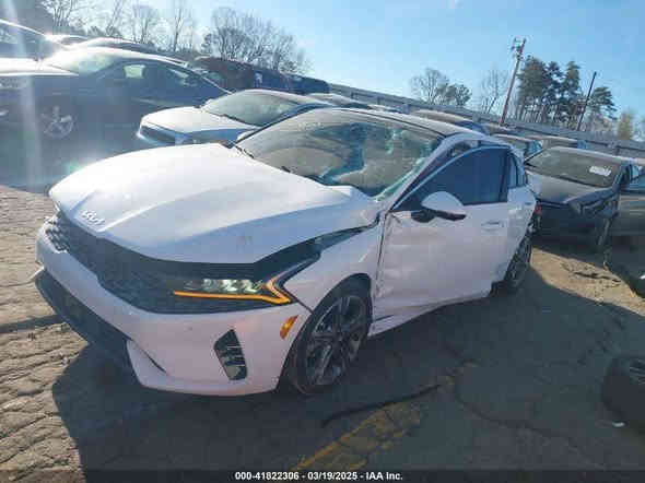 يالله اليوم تم الوصول 
كيا كي فايف
موديل 2024
فول مواصفات 
فئة ( EX )
بانوراما 
بجم كبس
حادث واضح بالصور 
محرك 1.6 تيربو
السعر ( 100 ) 

للتواصل متوفر فقط ( اتصال + واتساب) 
***********
