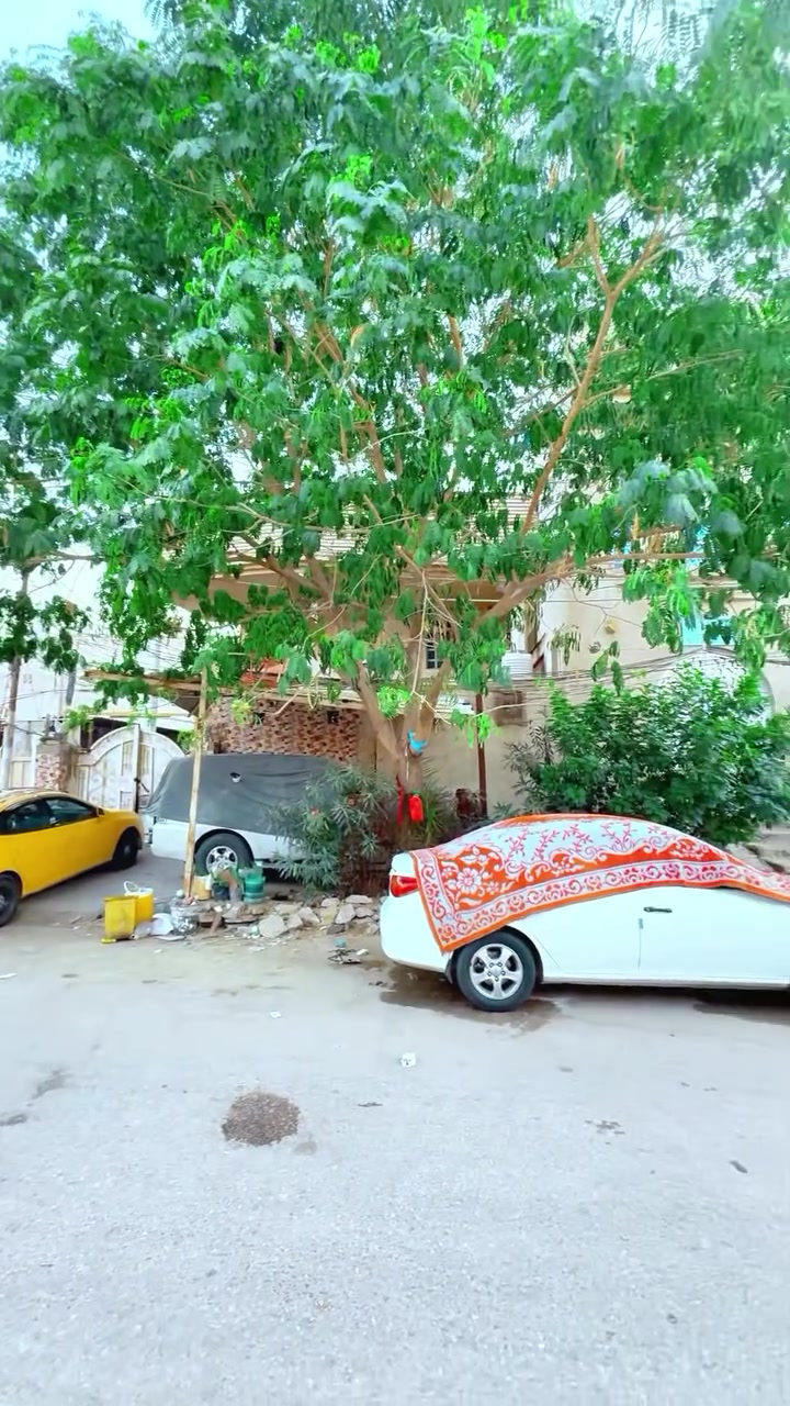 بيت للبيع في كربلاء المقدسة تحديدا في منطقة حي الحر 
* مساحة البيت 300 متر 
* صنف العقار طابو ملك صرف 
تفاصيل كاملة داخل الفيديو 
للاستفسار والتواصل مباشرةً 
اتصل بالرقم 
*********** 
او المراسلة على الواتساب على الرقم 

*********** 
:
:
:
:
:

#رضا_اسماعيل #الرضا_للخدمات_العقارية #كربلاء_المقدسة #بناء #عقارات_للبيع
