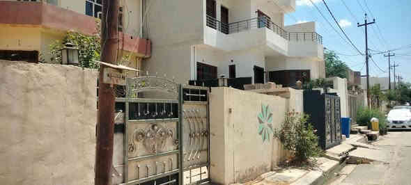 بيت للبيع 200 متر 4 غرف نوم طابقين👇♥️
شوراو پارتی قرب مدرسة خاك 👇♥️
سعر كلش مناسب بسعر الارض تگدر♥️👇 تصبغها وترميم 👇♥️
السعر ٦١ مليون ومجال بسيط
***********
