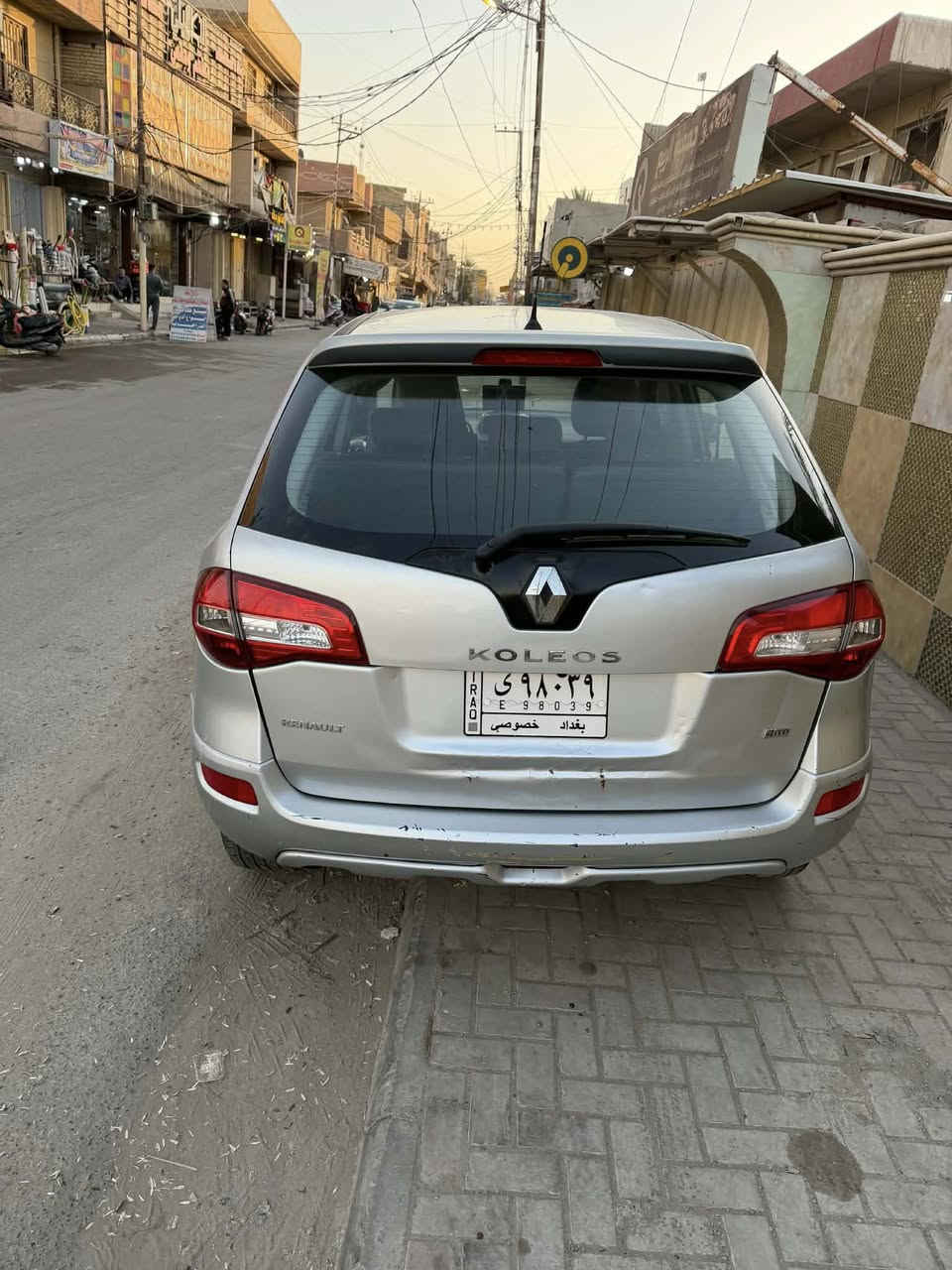 سلام عليكم رينو موديل 2013 شركه بدون ضربه و صبغ مكينه حجم 2500 4 سلندر فور ويل دفع رباعي تبريد تتفئه شغال مشروع وطني سنويه لل 27 مكان بغداد كريعات سعر 84 
***********
***********
