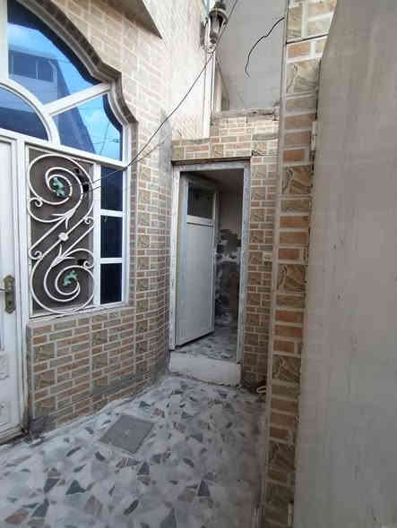 دار للإيجار في حي العداله 
المساحة ١٠٠م طابقين 
٢غرف نوم 

للاستفسار مراجعة مكتب الدر 
***********
