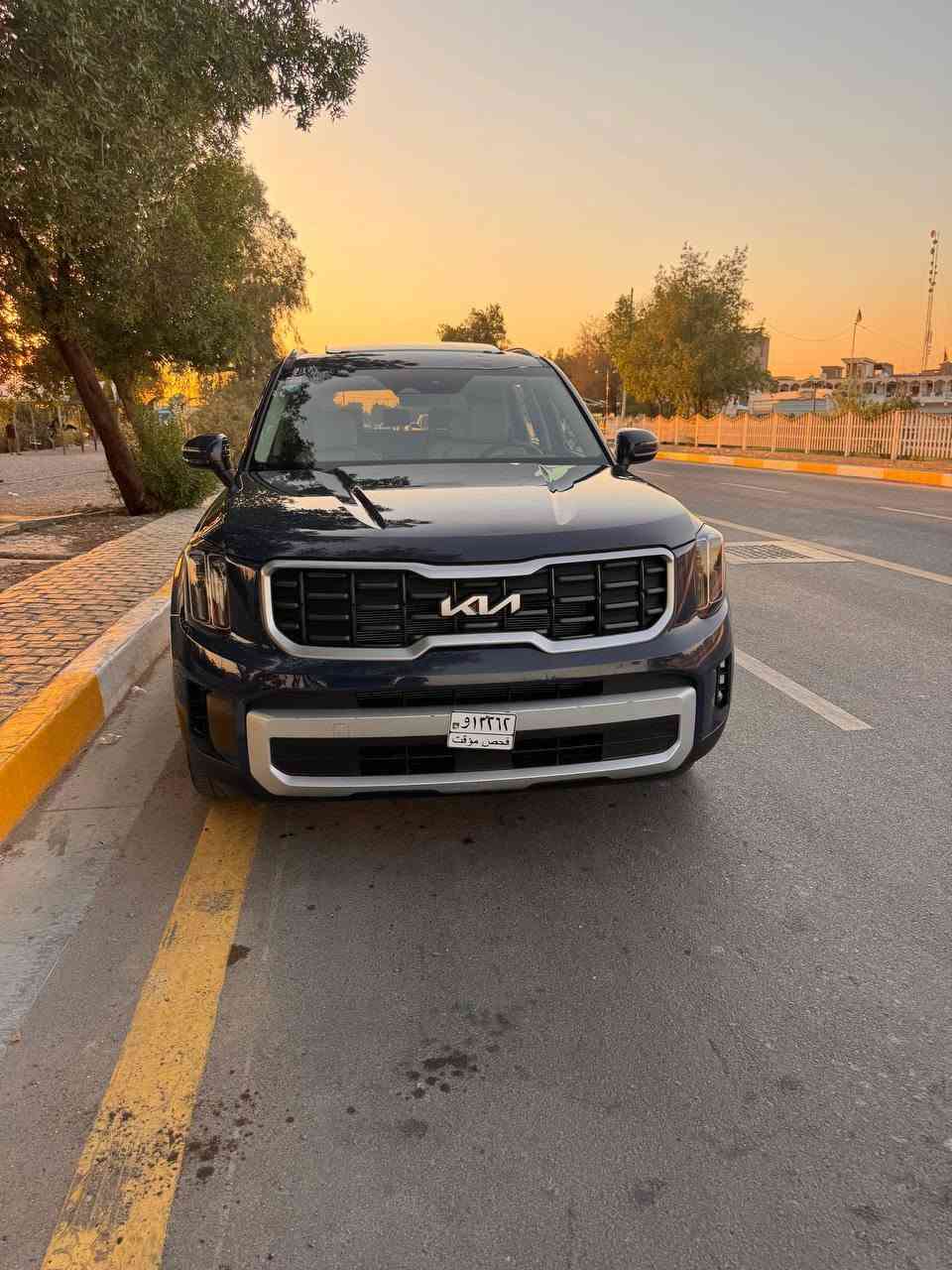 السلام عليكم
للبيع 
كيا تلورايد 2025
كتاب شهداء بغداد

مواصفات s
فتحه 
بصمه 
جلد 
كشنات منفصل 
رادرات اماميه خلفية جانبية 
داخل ابيض 
ماشية (9000) ميل قابل لزيادة 

لون مميز 

ضربته واضحه بالصور 
بدون شواصي 
بدون لغود 

قبق جنطه مبدل نفس الون 
وجاملغ مصبوغ على كده 

مكان السيارة 
بغداد الجديدة - الامين الثانيه 

اتصال 
--------
***********
