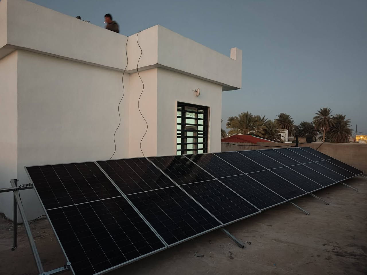 نحو القمة بثقة وإصرار.أنطلقت فرقة مكافحة الظلام والتصحر  لأداء مهامها
شركه التساهل للطاقه الشمسيه 
شمعة #مضيئة #لجميع           #الاماكن #المظلمة 
عملنا اليوم  الاثنين في تاريخ 2026/2/9
 تم بفضل الله تجهيز منظومة طاقه شمسية المنزل الاخ احمد عبدالله نامس ناحيه الزويه محافضه صلاح الدين   
 شايف الف خير  
ضمن الرقعه الجغرافيه ا لمحافضه صلاح الدين   تجهز المنظومة المنزل  ب 30انير   نهاراً بالاضافةالى 30 انبير  ليلاً 
مكونات المنظومة: 
🔵 الواح الونجي 650واط  ذات كفائة عالية.  
.  بضمان 15 سنه

الانفيرتر الاول الغني عن التعريف

🔵جهاز انفيرتر نوع ايتل حجم.6كيلو,(27انبير) عدد 2بضمان 2سنه
🌎 بطاريات  اليثيوم    15كيلو عدد 2 اي سي بضمان 5سنه البطاريه الأولى في العراق. بضمان خمسه سنوات 
🔵قواطع dc وجوزات ذكية.
  مع أسلاك خاصة بالطاقة الشمسية
🔵الهيكل المعدني مصنوع من حديد ثقيل مغلون ضد الصدأ وبسمك 2ملم  فعلي. 

صيانة دورية بامهر الفنين الصيانة دورة سنة كاملة مجانية 
فريق مختص للاستشارات المجانية والتوعية للمنضومات.....

شركة التساهل للطاقة الشمسية قضاء الحويجه 

العنوان:
قضاء الحويجه بصف سيطره الدبس مقابل ملعب الرستم طريق الحويجه العباسي  

للحجز والاستفسار الاتصال على الأرقام التالية :

فيصل ***********
***********
حجي عطاالله ‭0770 102 2401‬

#لونجي -ثقة-آلاف-من-المستخدمين

فيصل عوفي مدير قسم الشؤن الفنية***********
واتس اب 📱***********
