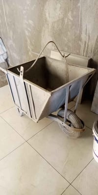 عربانة  متعددة الاستعمالات ونقل مواد البناء  وتعمل مع اي ونج للتصعيد ل...