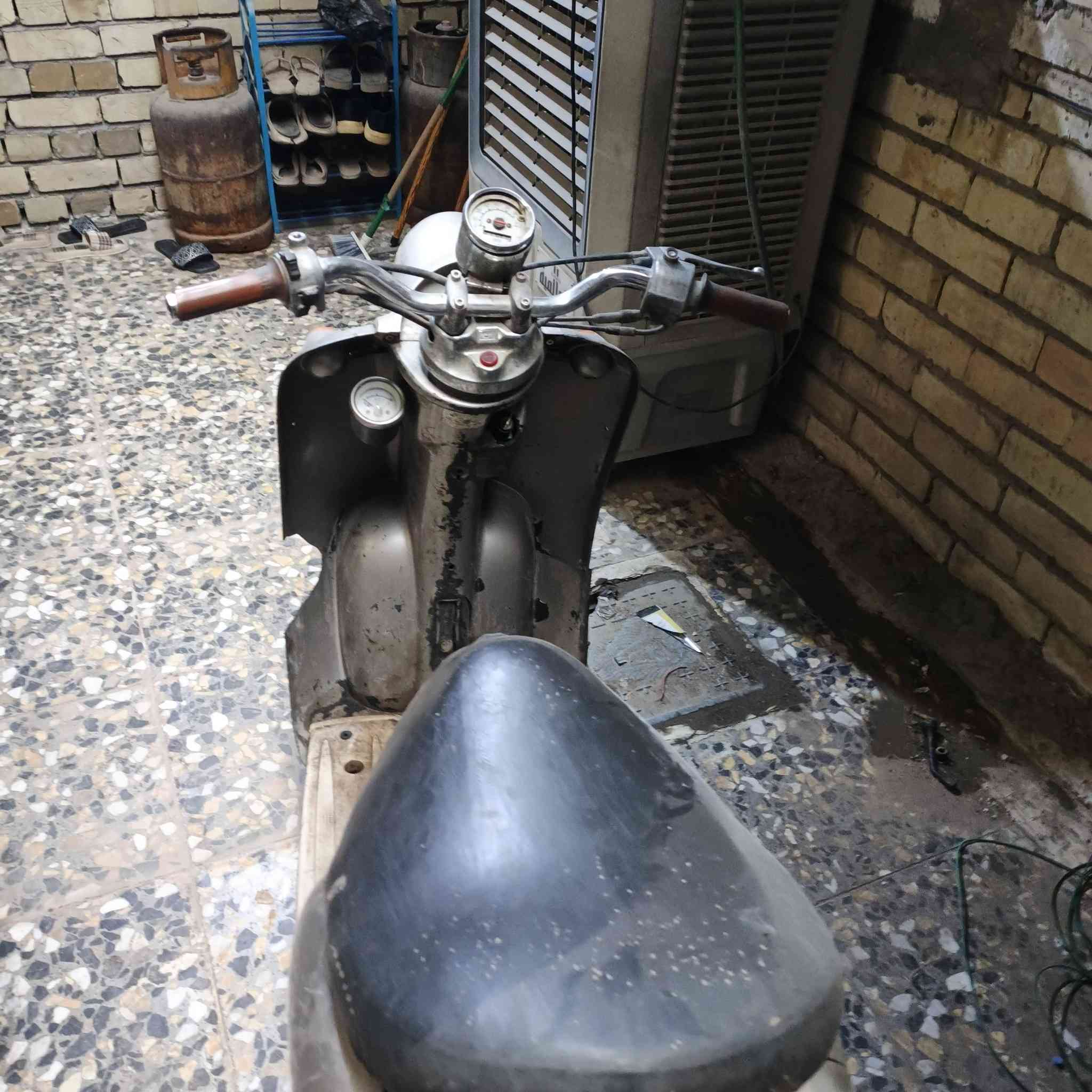 السلام عليكم دراجه للبيع والسعر 150
***********
***********
بغداد شارع 20 عبيدي
