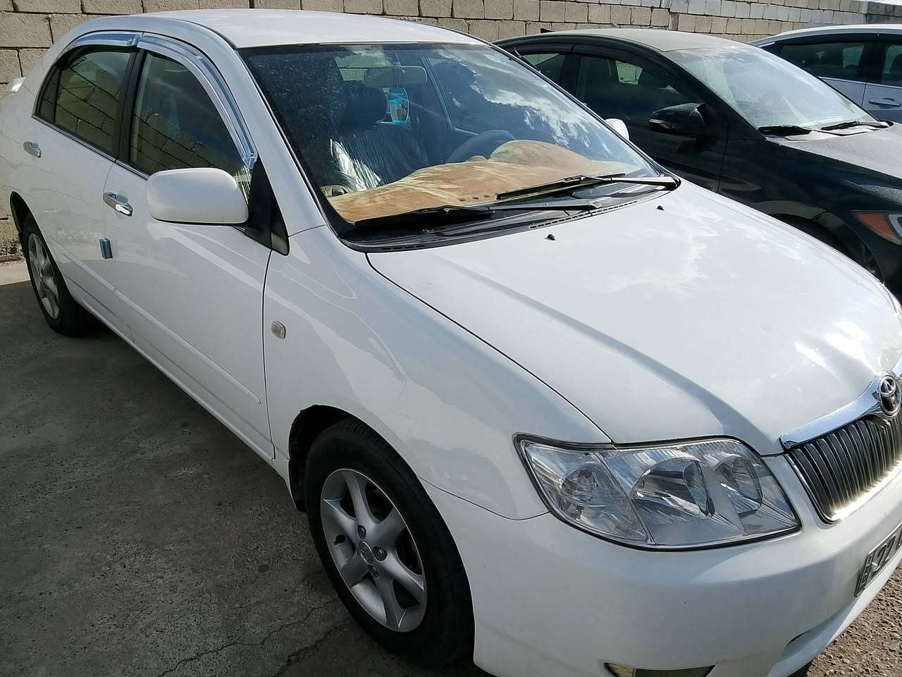 السلام عليكم للبيع كورلا موديل 2007
صيغ ربع جملغ المامي جهت النفر بس بدون دواخل شرط محرك كير بشرط محرك 1800مامفتوح 
السيارة حلو حيل تحويل ثاني يوم
رقم اربيل جديده هزه وسنويه جديد
السيارة كامله جامات كهرب كير تومتيك 
مكان السيارة موصل
السعر 104قفل من الخير 100مابي مجال 
رقم تصل وتدلل 
اسياء***********
كورك ***********
