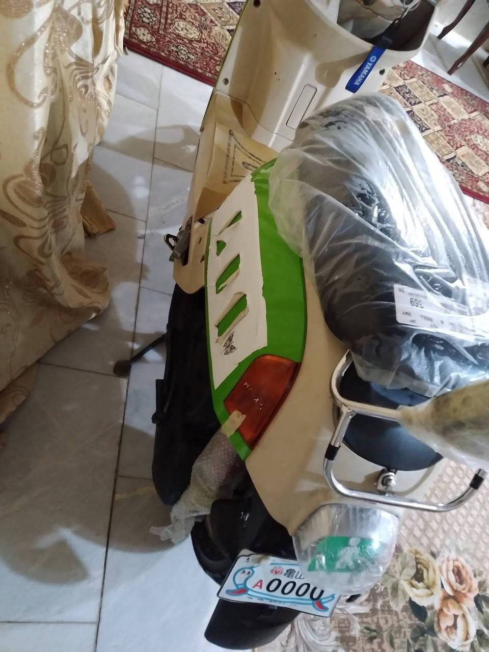 السلام عليكم دراجه ماكس بوليسي للبيع اي نقص مابيه نضيفه بس كابريتر وصخه كفرات كلش نضاف تايرات نضاف زنون والوان 5 بك لايت تزويد ستان صفح تزويد سعر ب600.           ***********  ديوانية حي الفرات للبيع او مراوس ماكو مشكله
