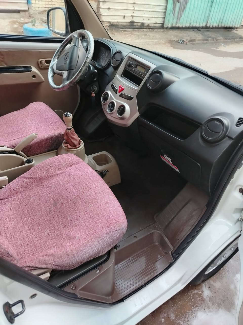 سلام عليكم سياره خشفه فاو موديل ٢٠١٥ سياره بيه فقط نص الباب سايق مصبوغه وبيه بارد بخشم الجاملغ الأمامي كلش بسيط الباقي كفاله من الضربه والصبغ مكينه كير اكسل كفاله تبريد تخم تاير جديد وحداديه جديده
السعر ٥٥ وبيه مجال بسيط
الرقم ***********
المكان بغداد
