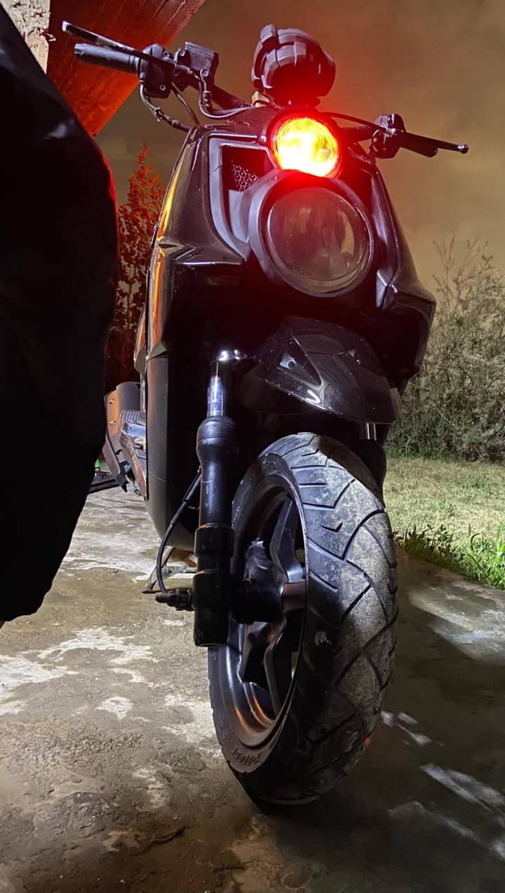 السلام عليكم سكنس جبلي بلادي ما مفتوحه المكينه الكهرباىيات كلها شغاله اوراق موجوده السعر 950 وبيها مجال الرقم ***********
