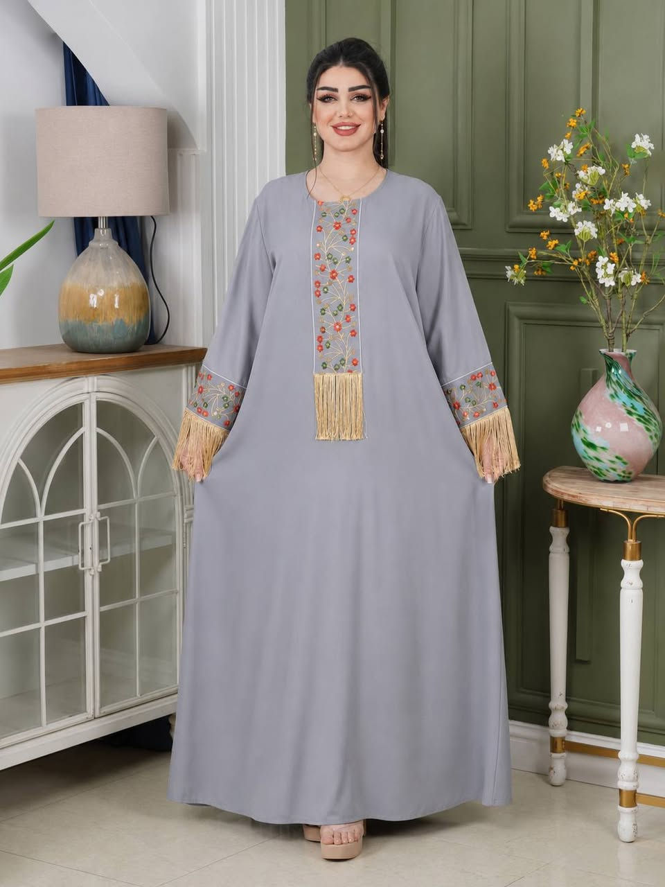 أجمل الموديلات لدى ستايل زهره واسط 
كلابيه خامه كشمير درجه اولى كلوشه 👌
القياس L xl 2xl 3xl 
السعر 13

______
توصيل داخل الكوت👈  2.000 
اقضيه ونواحي الكوت👈  3.000 
 بغداد👈  5
محافظات👈6
________
تأكدي من الطلب بحضور المندوب فقط 🙅‍♀️القياس واللون 
اذا مو نفسه يرجع بيد المندوب غير مسؤولين عند مغادرة المندوب🏍
 تابعو الانستا:👉https://www.instagram.com/style_zahar/profilecard/?igsh=bm5zY3ZiOGdrdmlo


**إذا كنت صاحب هذا الإعلان وتريد حذفه لأي سبب، رجاءا أرسل رسالة إلى الدعم الفني**