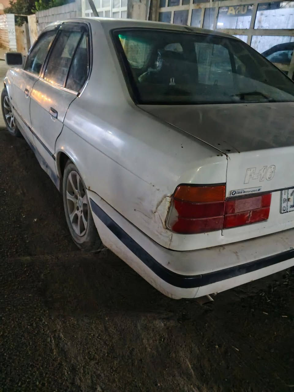للبيع فقط bmw520 محرك مفتوح 20 بلادي گير أوتو الگير كايم رقم انكليزي انبار بسمي سنويه لل 2030 سعر 26وبيهه مجال مكاني بغداد المشاهدة. 
***********
***********
