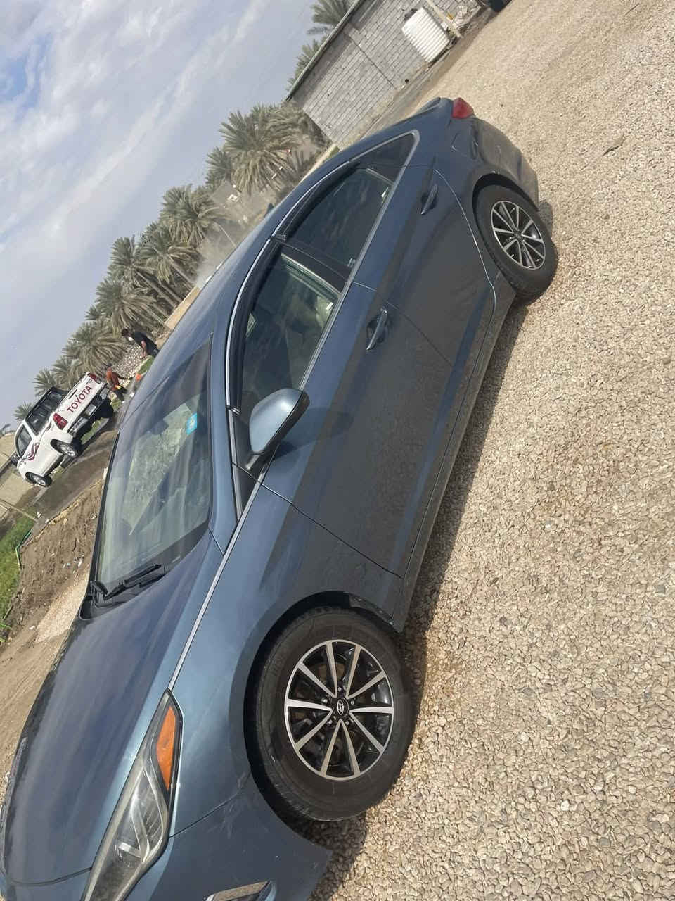 السلام عليكم 

سوناته 2015 امريكي رقم كربلاء الدولي وكاله مداور 

حاضر  جاهزه من حداديه تبريد تخم تاير لايت زنون 

سونار مرفق بالمنشور جاهزه ما نقصه كلشي 

مكان السياره الحله الحمزه الغربي109 وبيها  مجال قليل جدا

للستفسار *********** ال مو شراي لا يتصل
