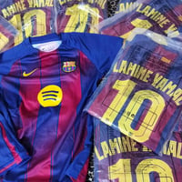 ادريسات مال برشلونة مال اطفال و البرازيلM, L فقط و الباقي يتوفر بكل ال...