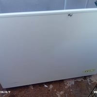 عندي مجمدات للبيع نقصهن بس غاز سعر 100وبيه مجال رقم الهاتف 07831499404